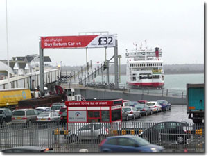 Ferry saliendo en Southampton
