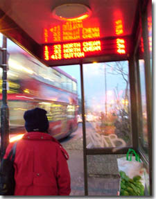 Indicadores de las paradas de autobus en Londres