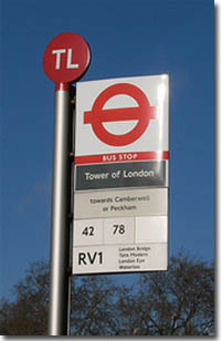 Cartel de parada de autobus en Londres