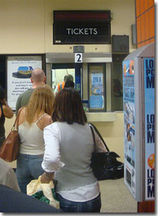 Ventanilla de venta de tickets de metro de Londres